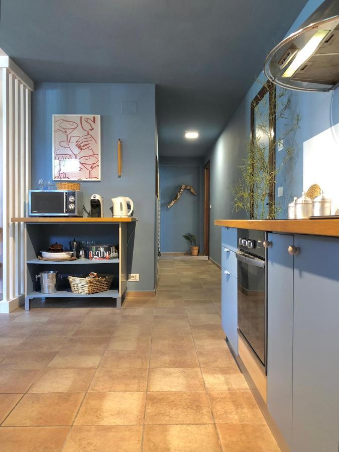 Blue Apricot Apartment Con Jacuzzi Монтесильвано Экстерьер фото