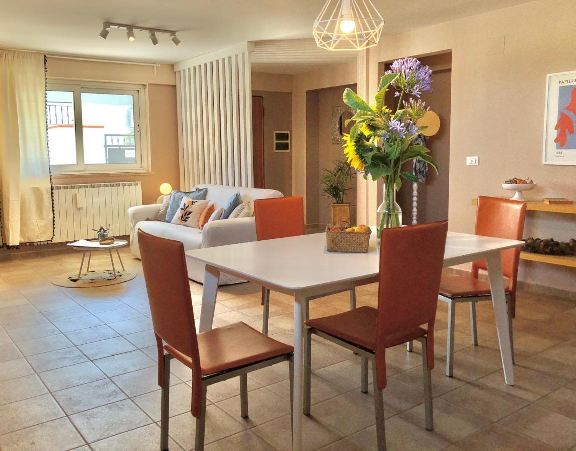 Blue Apricot Apartment Con Jacuzzi Монтесильвано Экстерьер фото