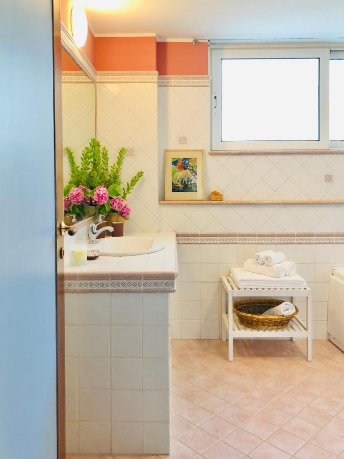 Blue Apricot Apartment Con Jacuzzi Монтесильвано Экстерьер фото