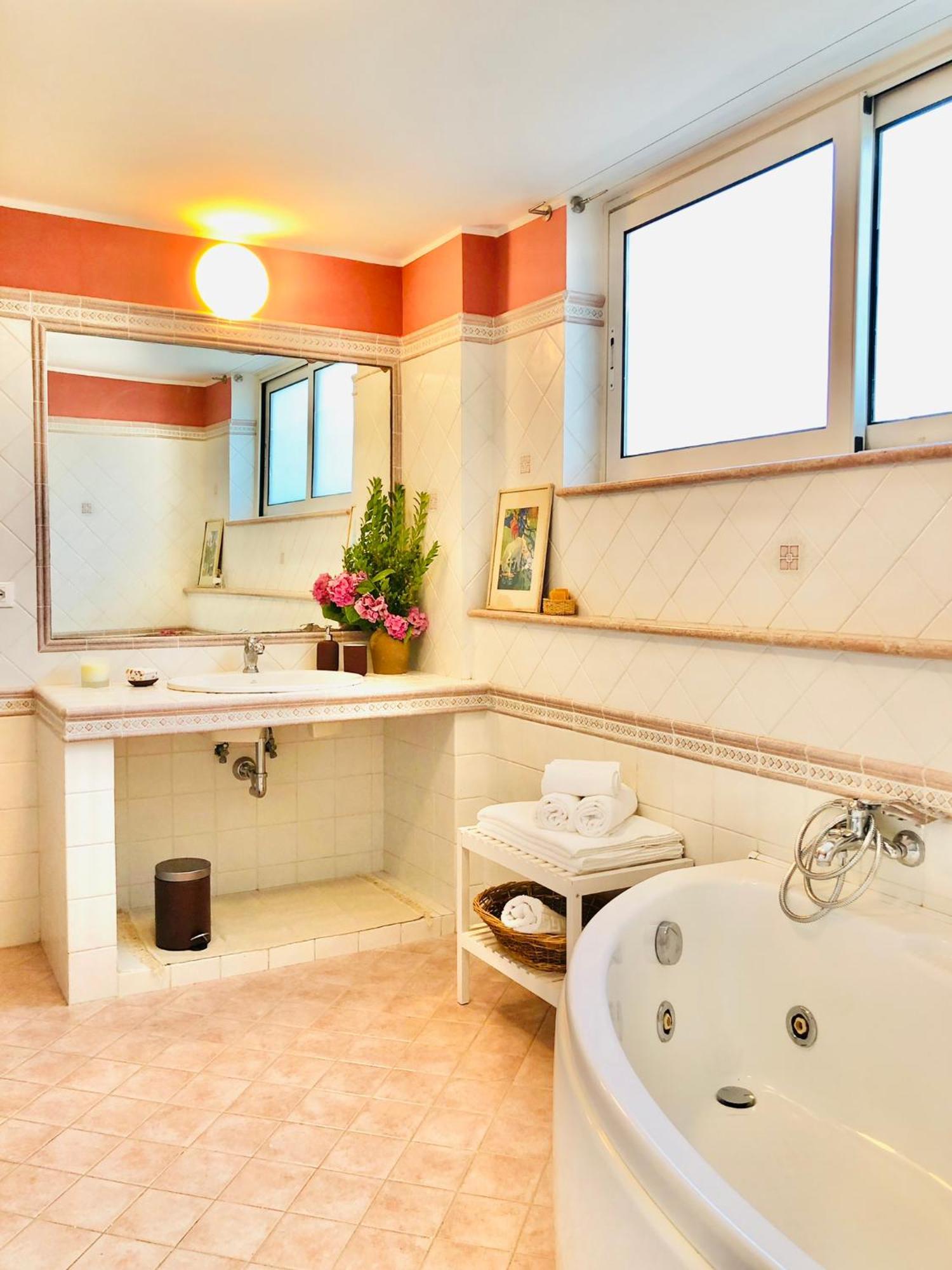 Blue Apricot Apartment Con Jacuzzi Монтесильвано Экстерьер фото